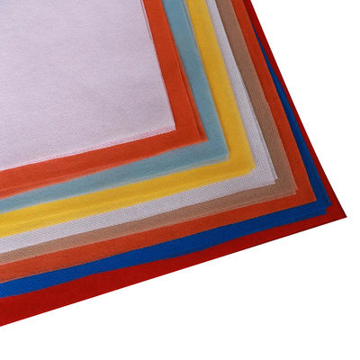 40-60gsm Nonwoven Table Cloth Waterproof PP Rectangle Disposable