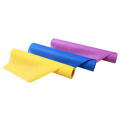 Square Nonwoven Table Cloth Polypropylene Tear Resistant For Hotel