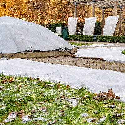 Anti UV Garden Floating Row Cover Fabric Durable Polypropylene
